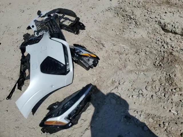 2025 VOLVO XC60 PLUS  