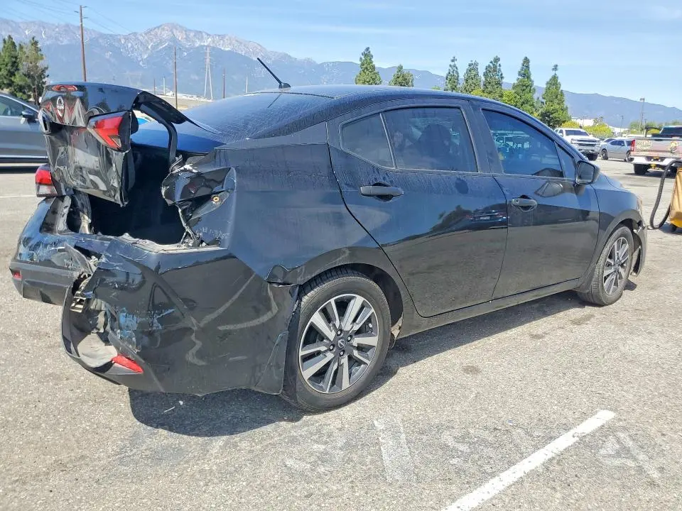 2024 NISSAN VERSA S  
