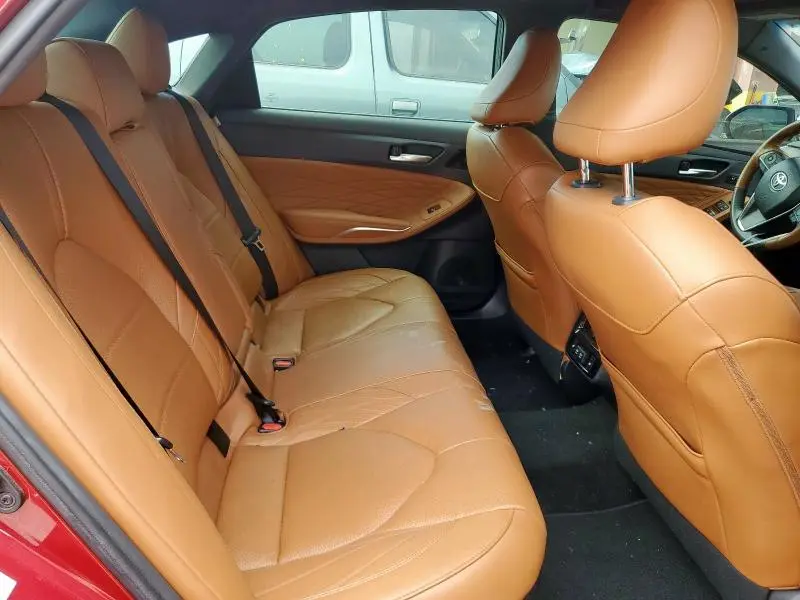 2019 TOYOTA AVALON XLE