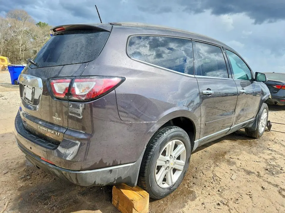 2013 CHEVROLET TRAVERSE LT  