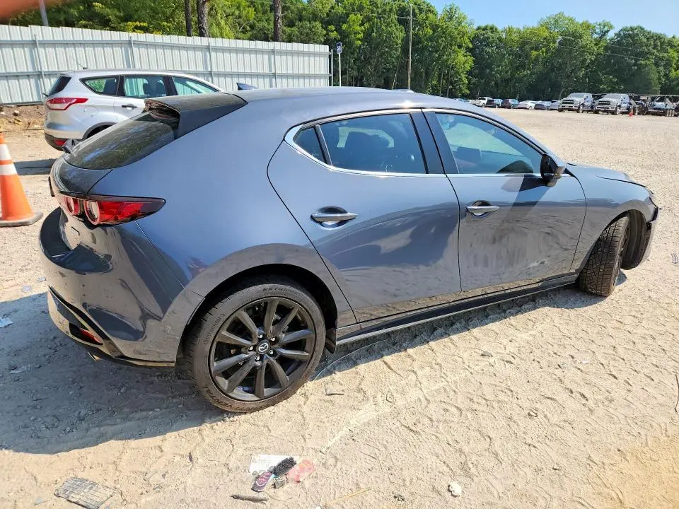 2021 MAZDA 3 PREMIUM  
