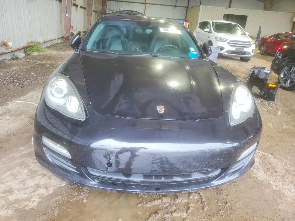 2011 PORSCHE PANAMERA 2  