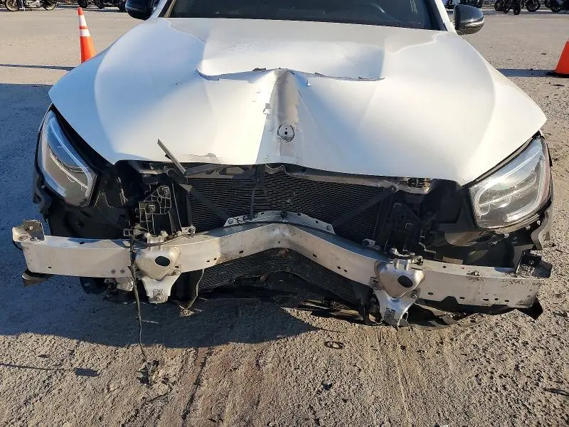 2020 MERCEDES-BENZ GLC 300 4MATIC  