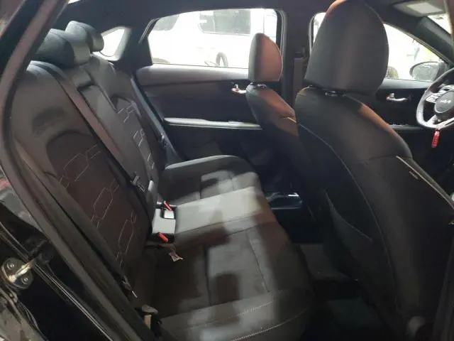 2024 KIA FORTE GT LINE  