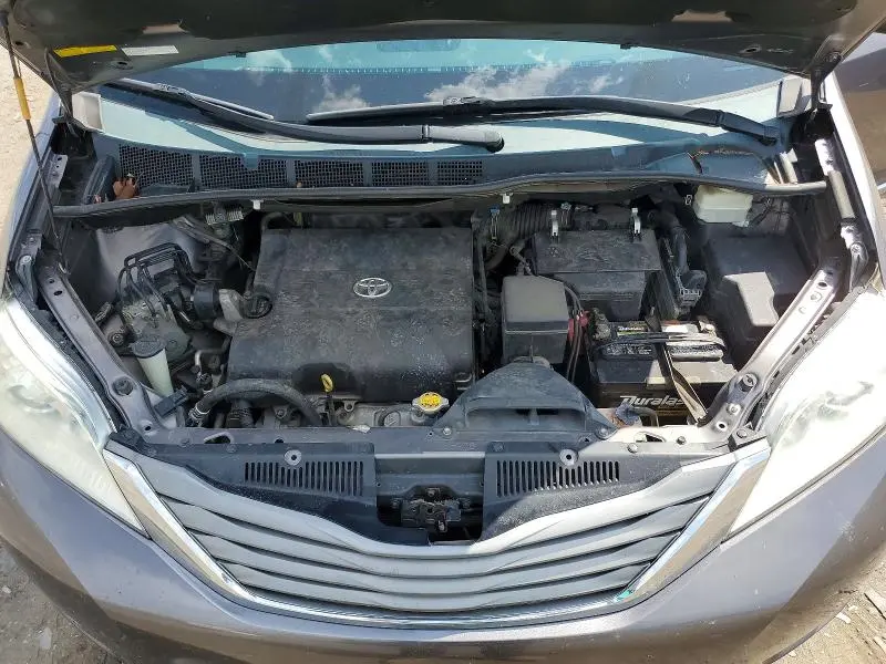 2013 TOYOTA SIENNA XLE 7-PASSENGER  