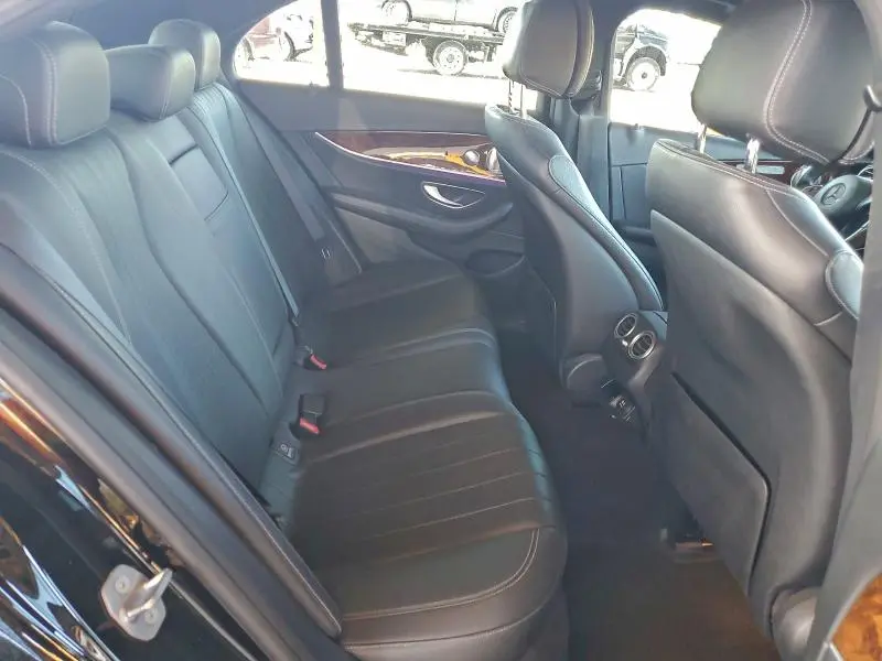 2017 MERCEDES-BENZ E 300  