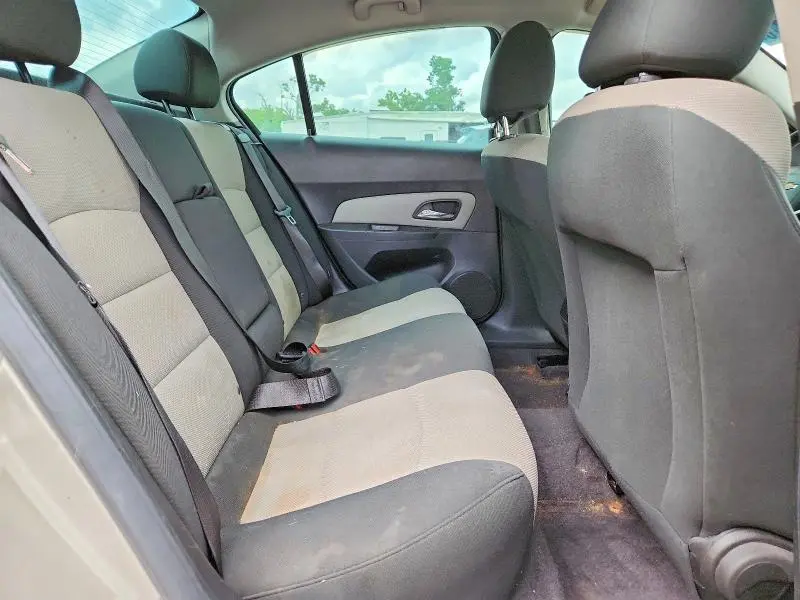 2012 CHEVROLET CRUZE LS  