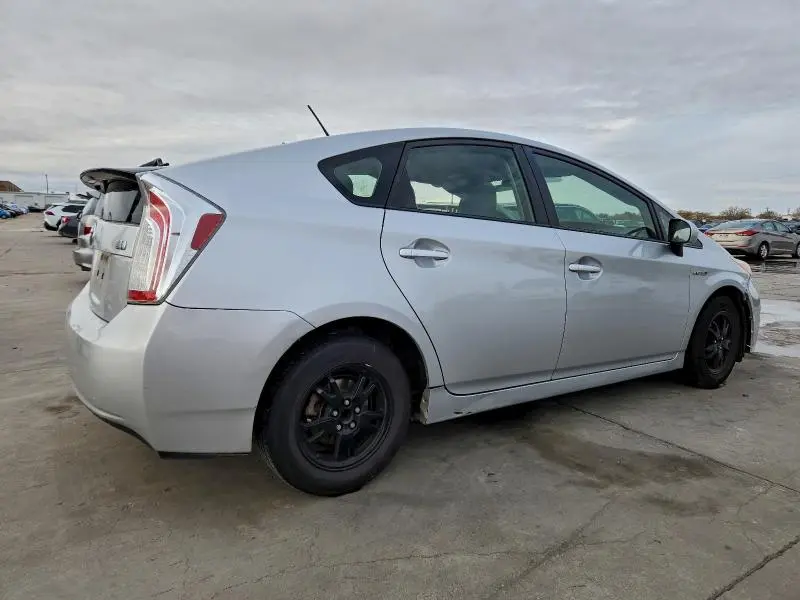 2014 TOYOTA PRIUS   