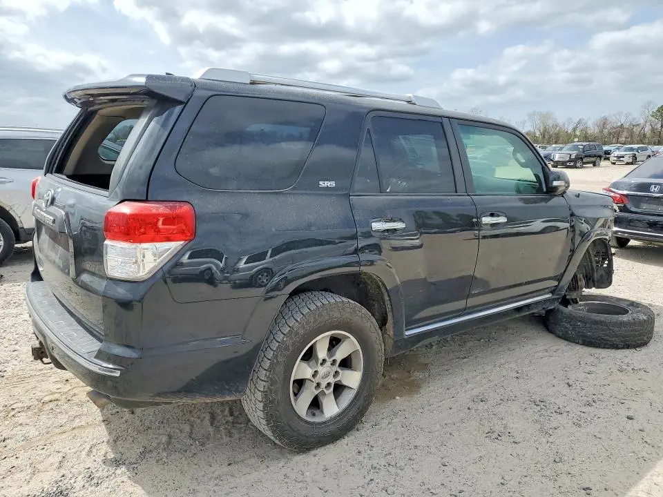 2010 TOYOTA 4RUNNER SR5  