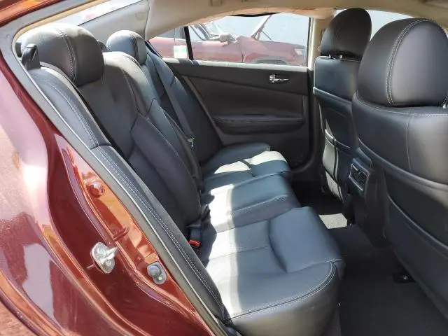 2011 NISSAN MAXIMA S  