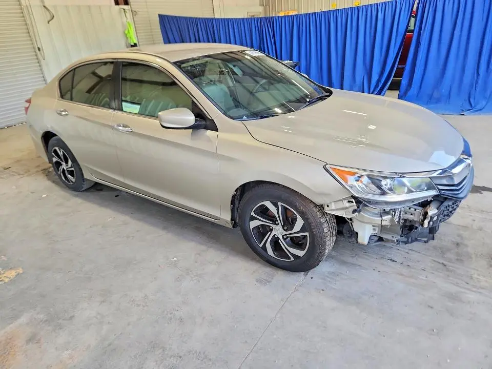 2017 HONDA ACCORD LX  