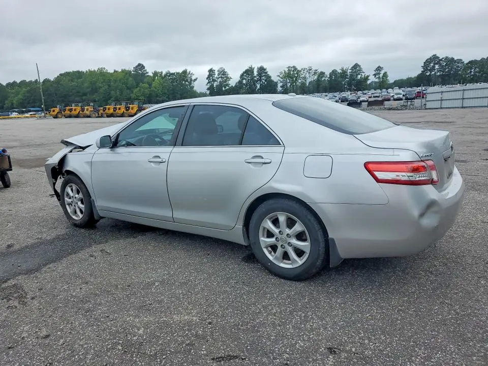 2011 TOYOTA CAMRY LE  