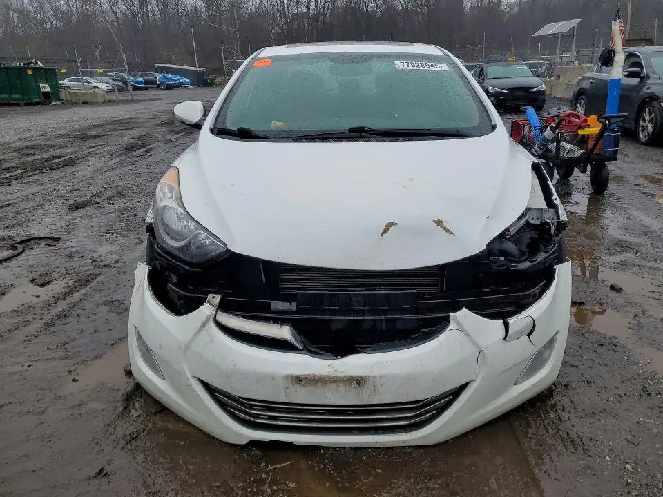 2013 HYUNDAI ELANTRA GLS  