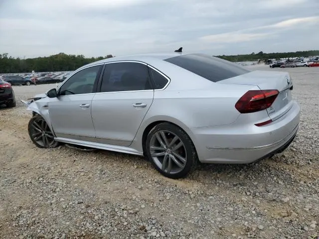 2019 VOLKSWAGEN PASSAT SE R-LINE  