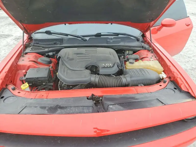 2015 DODGE CHALLENGER SXT  