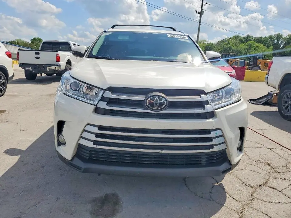 2019 TOYOTA HIGHLANDER XLE  