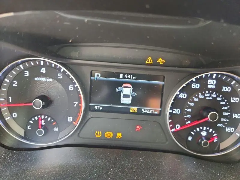 2023 KIA FORTE GT LINE  