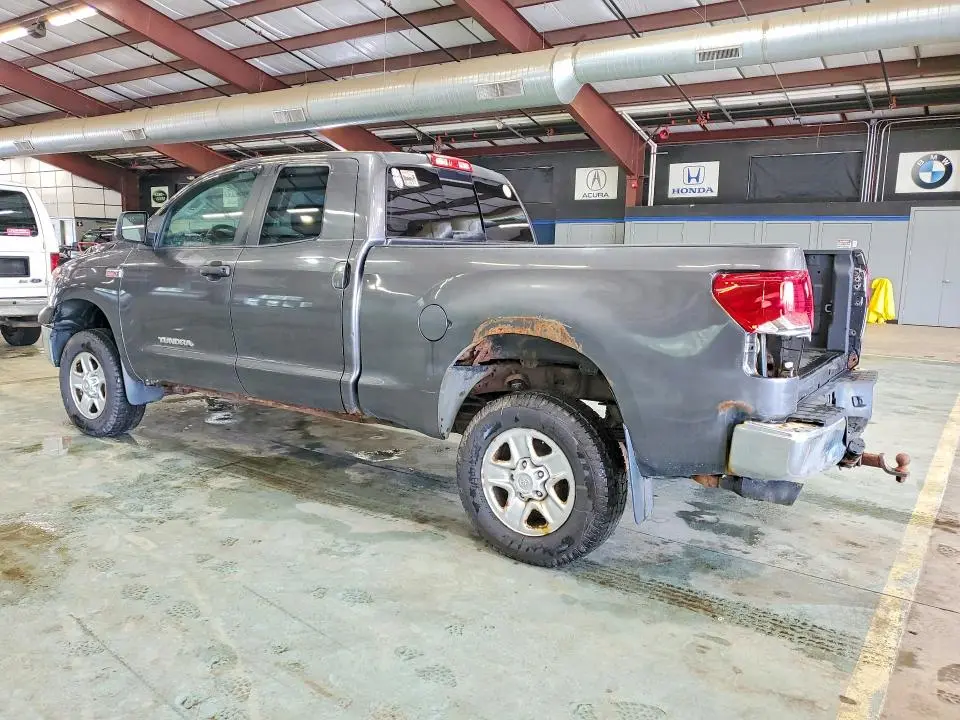 2011 TOYOTA TUNDRA DOUBLE CAB SR5  