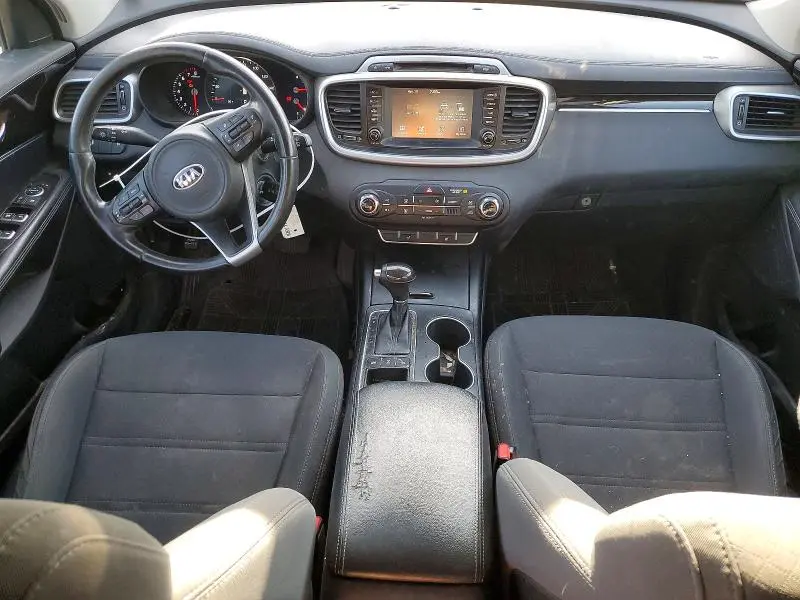 2017 KIA SORENTO LX V6  
