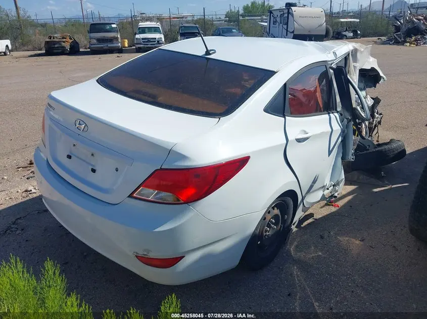2016 HYUNDAI ACCENT SE