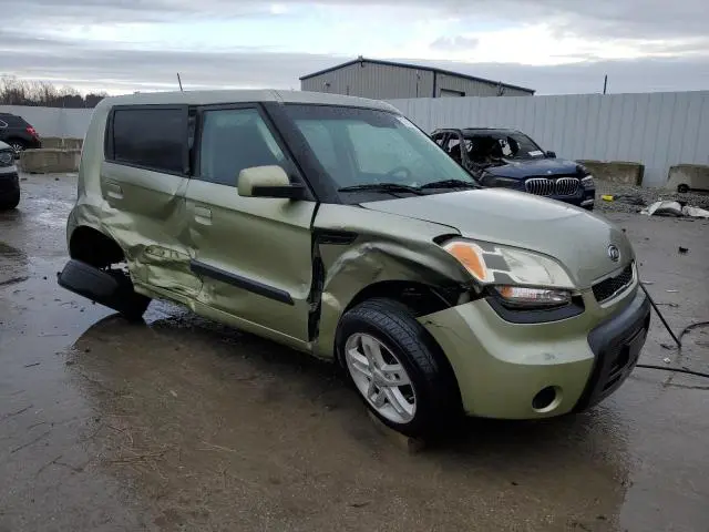 2010 KIA SOUL +  
