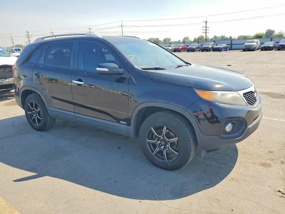 2011 KIA SORENTO LX  