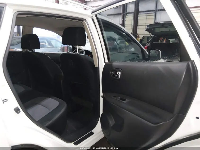 2013 NISSAN ROGUE SV