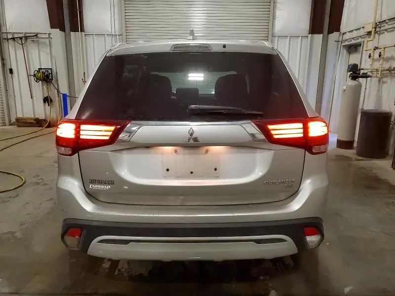 2019 MITSUBISHI OUTLANDER SE  