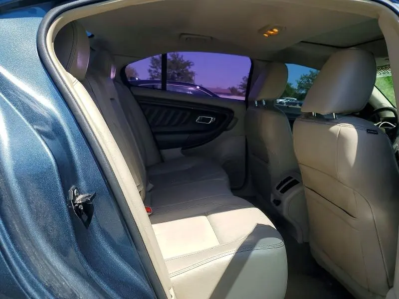 2010 FORD TAURUS SEL  