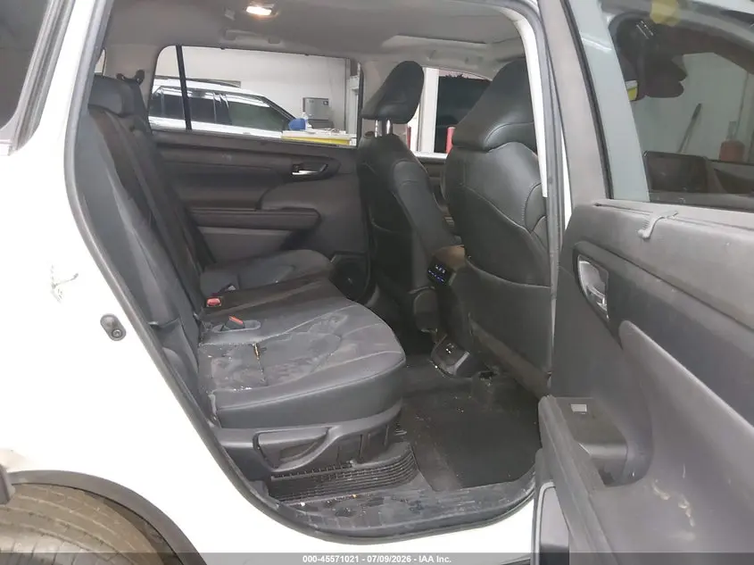 2020 TOYOTA HIGHLANDER HYBRID XLE