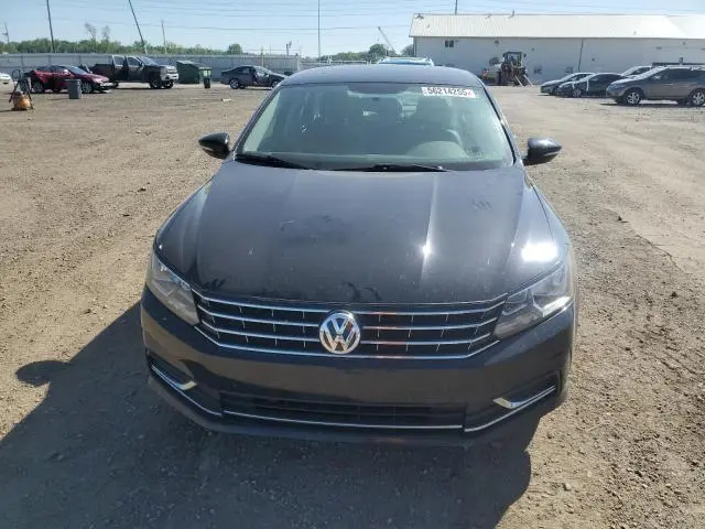 2017 VOLKSWAGEN PASSAT SE  