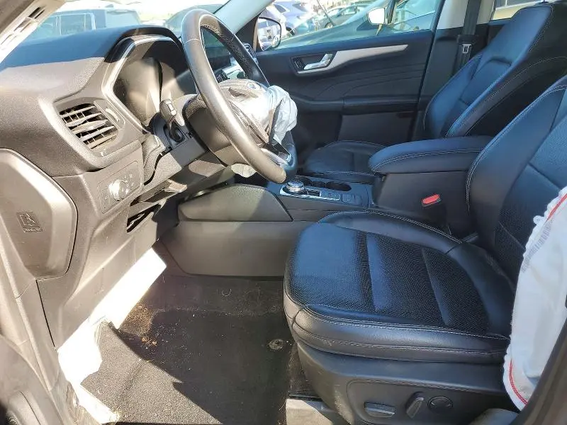 2021 FORD ESCAPE SEL  