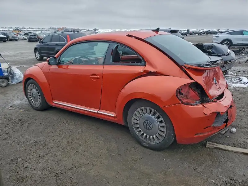 2016 VOLKSWAGEN BEETLE SE  