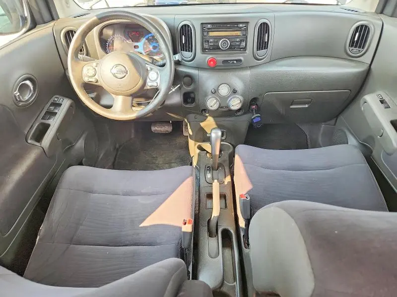 2010 NISSAN CUBE 1.8  