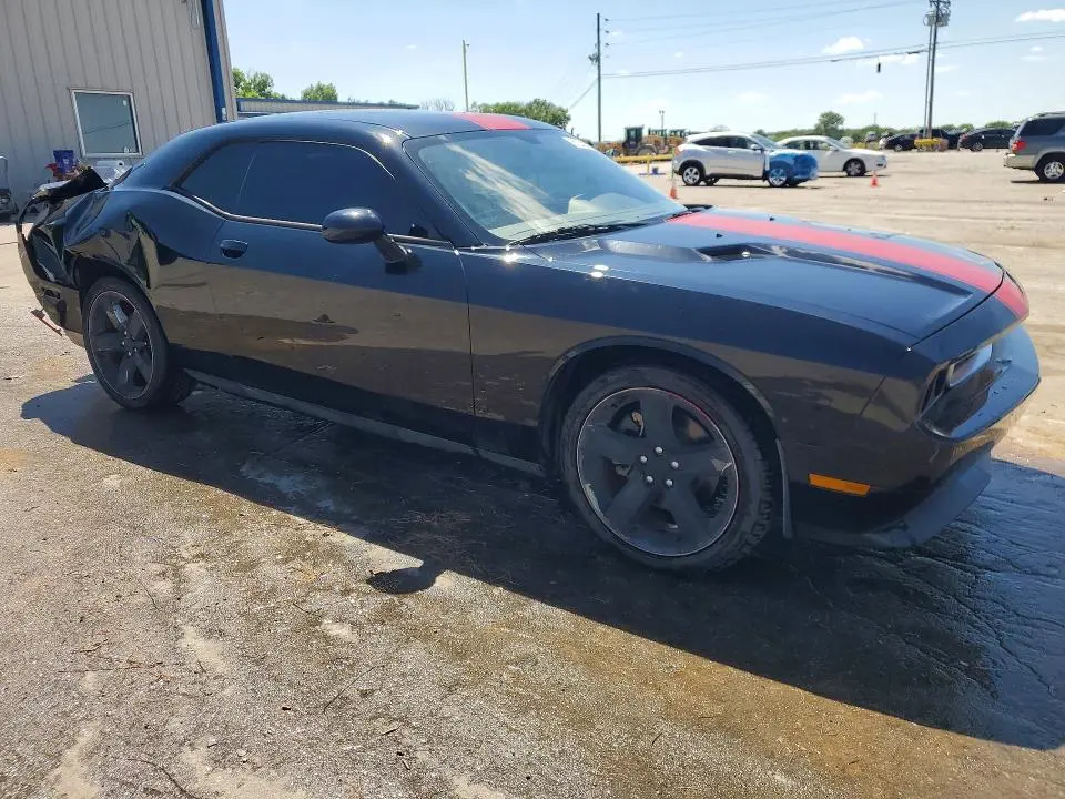 2014 DODGE CHALLENGER SXT  