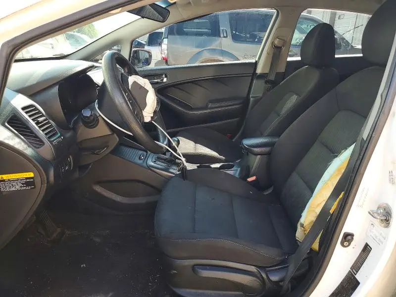 2016 KIA FORTE LX  