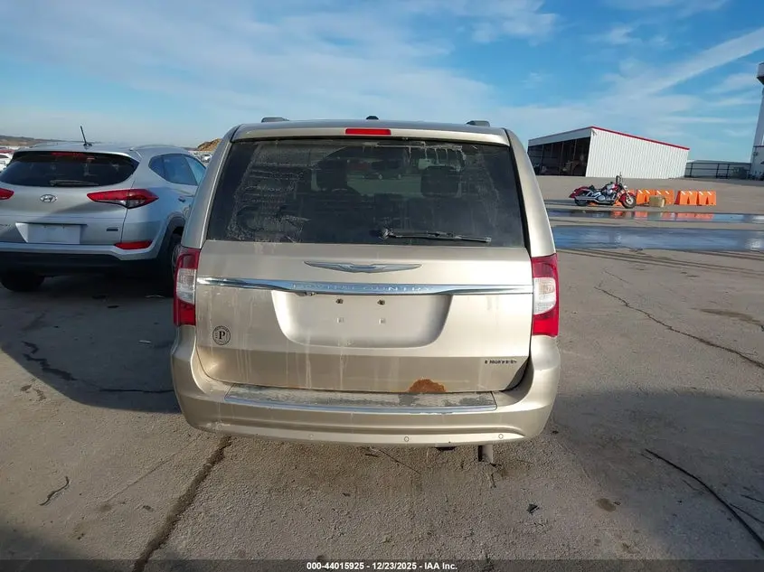 2013 CHRYSLER TOWN & COUNTRY LIMITED