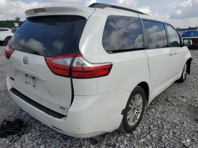 2015 TOYOTA SIENNA XLE  