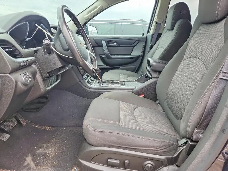 2015 CHEVROLET TRAVERSE LT  