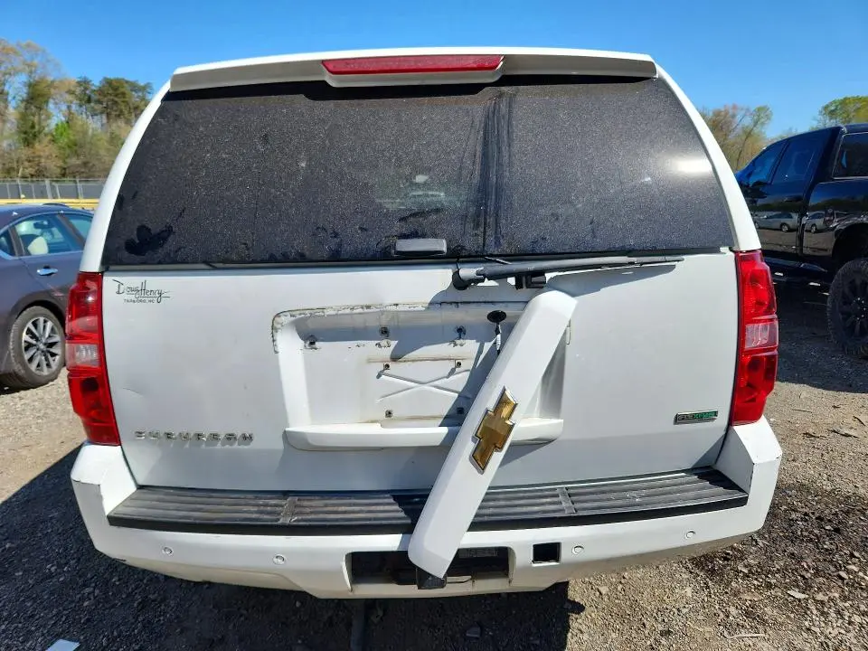 2011 CHEVROLET SUBURBAN K1500 LT  