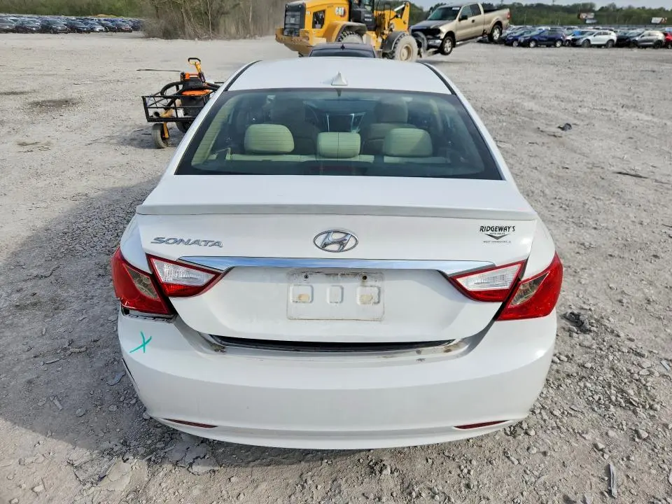 2013 HYUNDAI SONATA GLS  