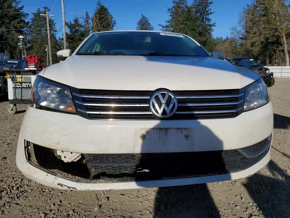 2014 VOLKSWAGEN PASSAT S  