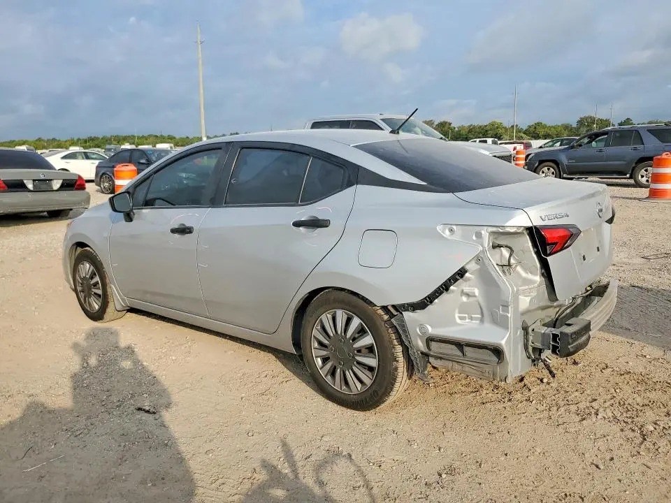 2021 NISSAN VERSA S  