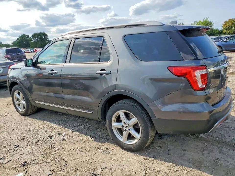2017 FORD EXPLORER XLT  
