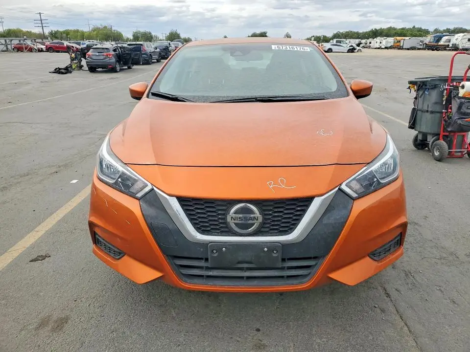 2022 NISSAN VERSA SV  