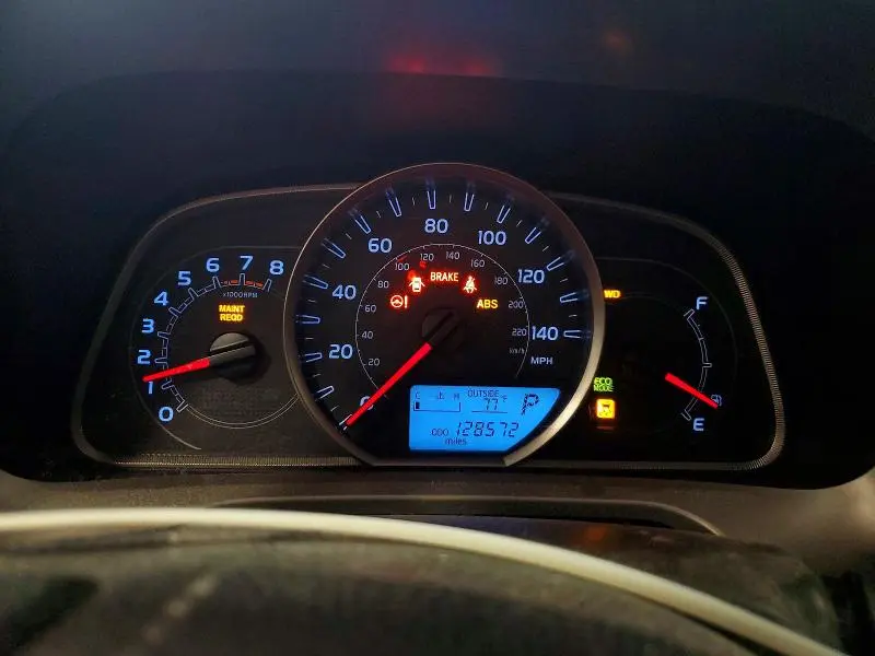 2013 TOYOTA RAV4 LE  