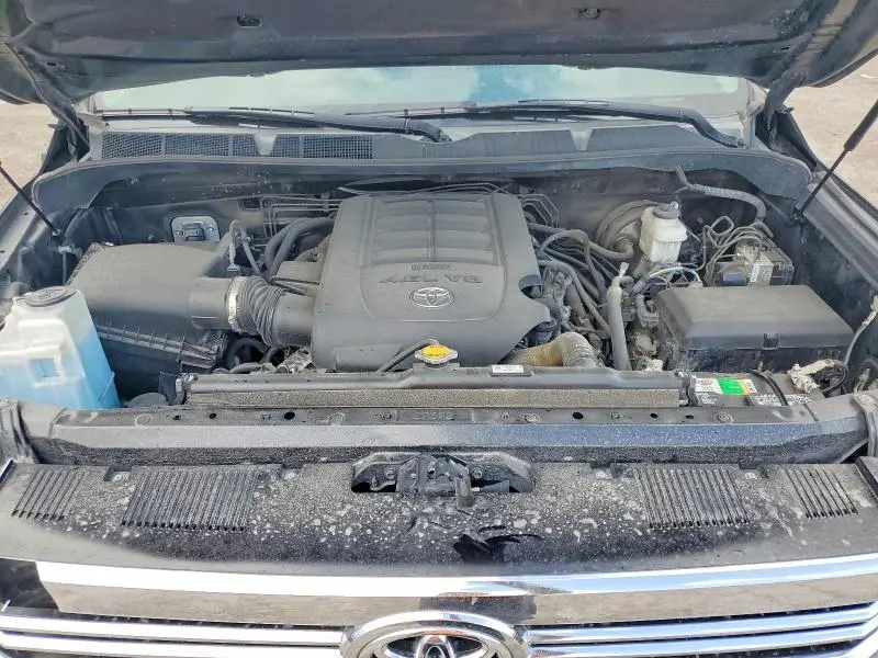 2016 TOYOTA TUNDRA CREWMAX SR5  