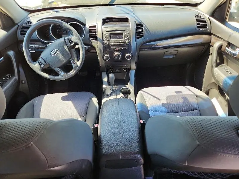 2011 KIA SORENTO LX  