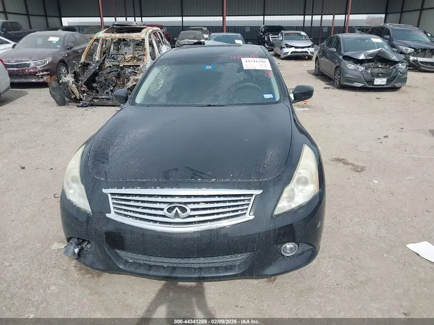 2013 INFINITI G37X  
