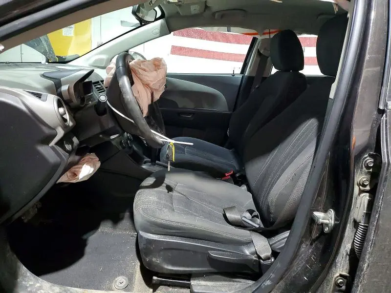 2016 CHEVROLET SONIC LT  